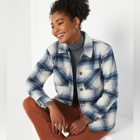 Time and Tru Jackets & Blazers - Time and Tru Blue & White Plaid Button Front Flannel Shacket Extra Large